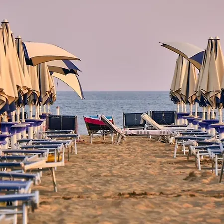 Equipped In A Seafront * بيبيوني